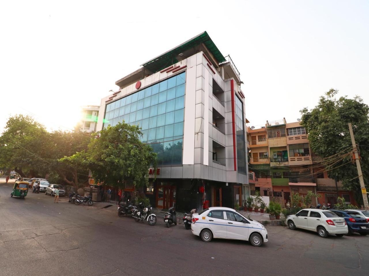 Oyo 2705 Hotel Preet Palace Нью-Дели Экстерьер фото